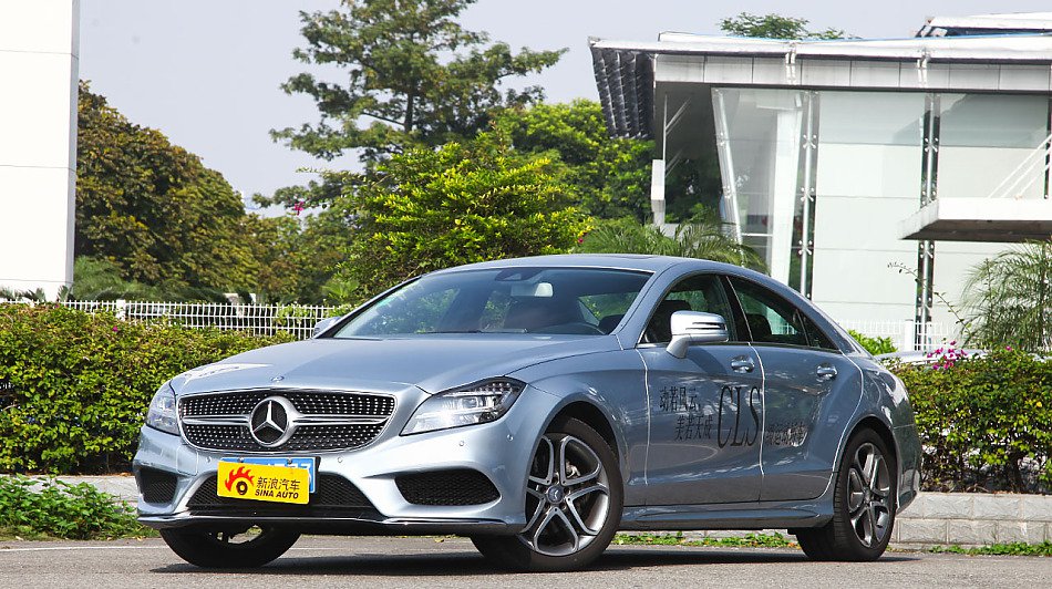 2015款奔驰cls260 2.0t自动 铱银色 金属漆