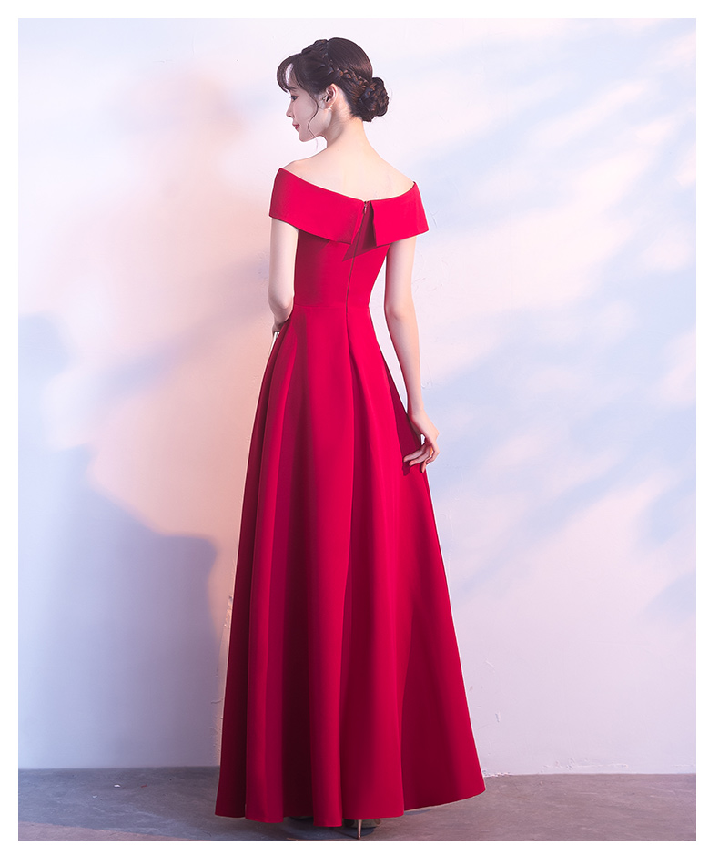 晚礼服高端轻奢小众宴会敬酒服法式赫本风黑色金丝绒一字肩连衣裙，如何成为派对焦点？