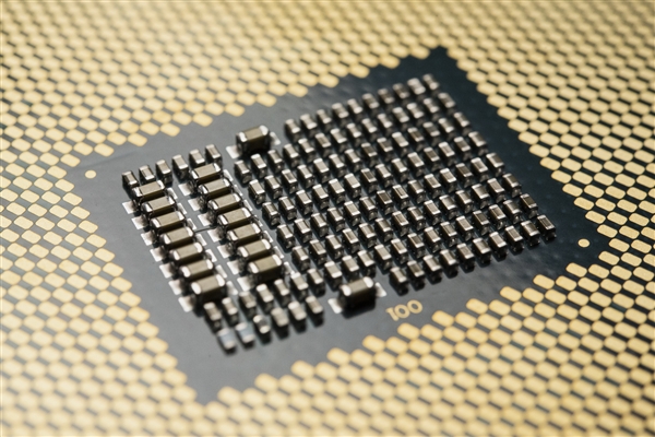 AMD服务器CPU西欧份额&ldquo;爆炸性&rdquo;反弹：同比剧增19个百分点