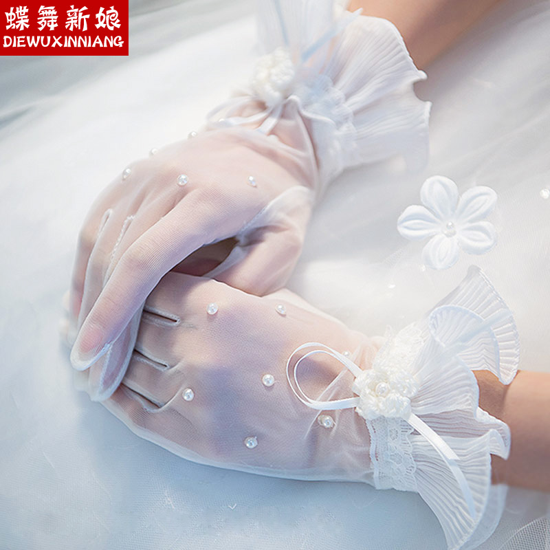 2024新款韩式婚礼新娘手套：让指尖绽放浪漫花火