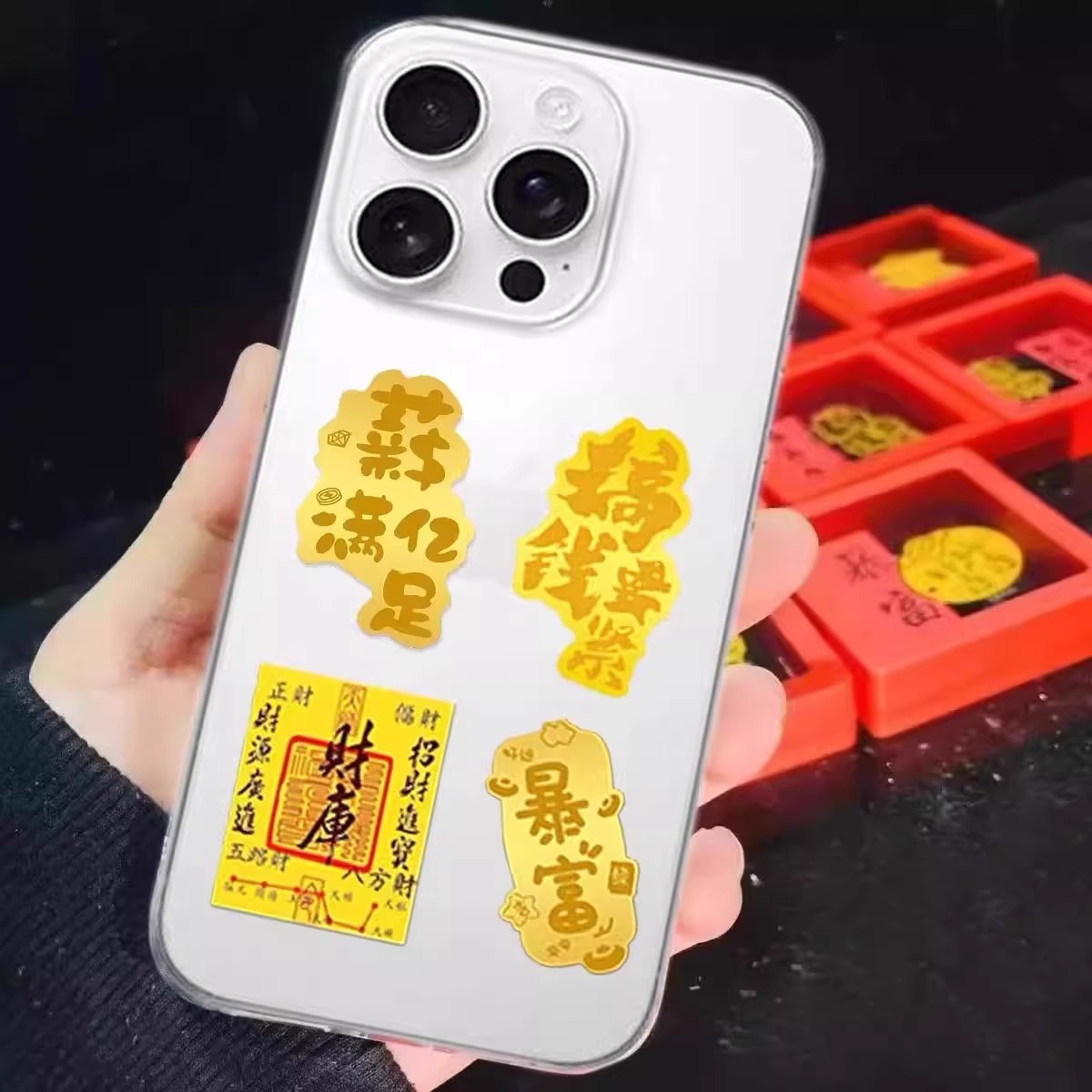 周大福年年有鱼足金黄金金条（约5g）：送给亲朋好友的完美祝福礼物