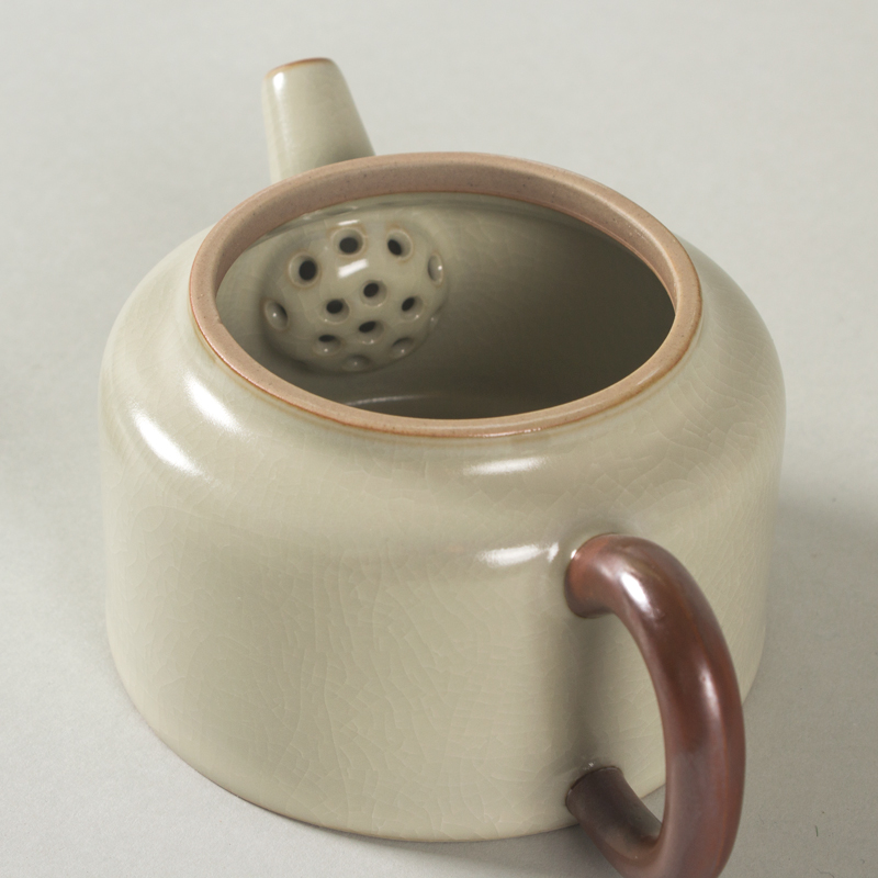 工厂直销茶壶：揭秘汝窑精品，探寻泡茶壶的极致体验！