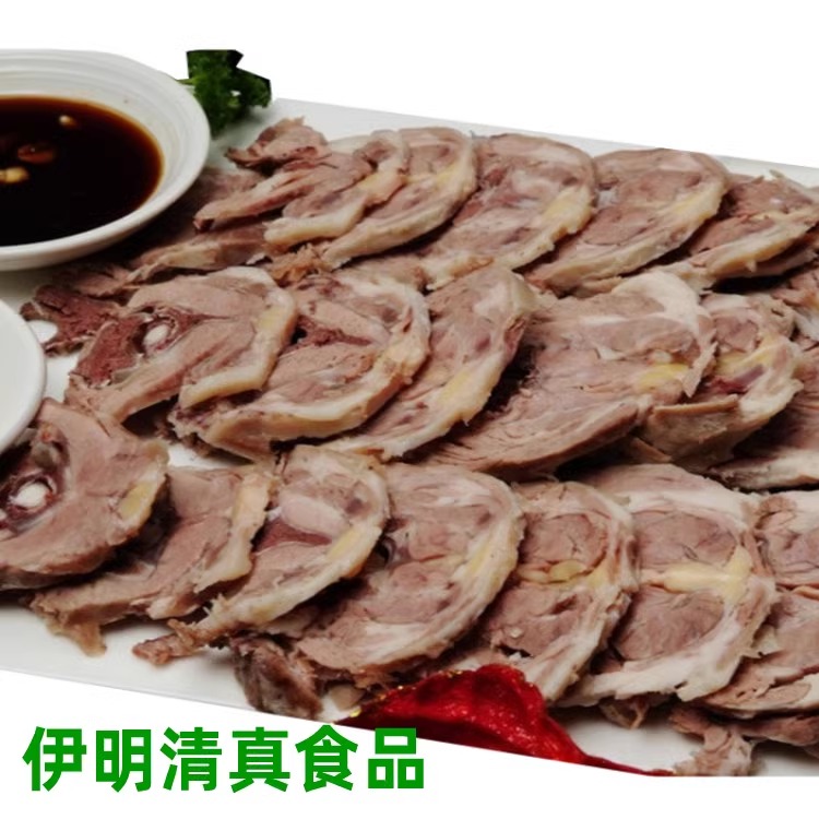 西北美食探秘：甘肃兰州临夏东乡手抓羊肉，地道风味等你来尝！