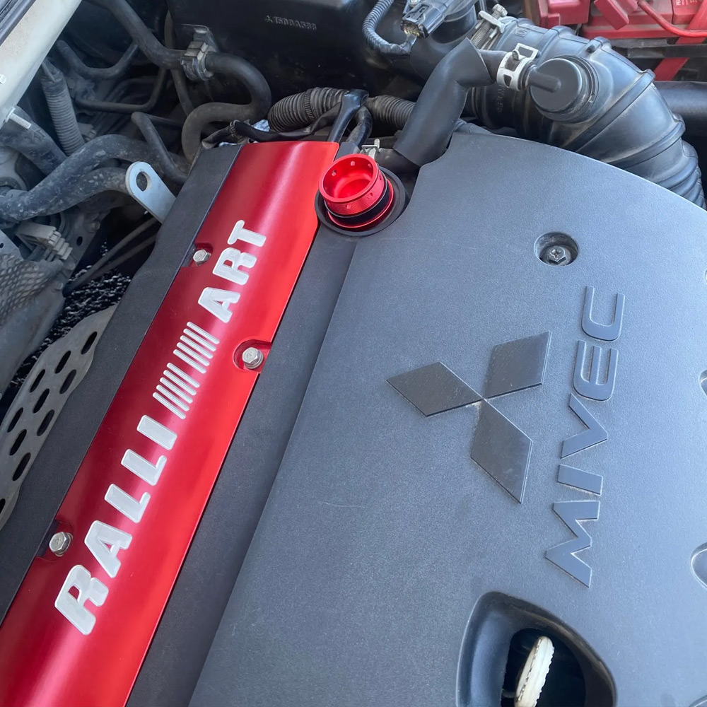 Ralliart拉力艺翼神铝合金发动机上盖，点燃你的驾驶激情！
