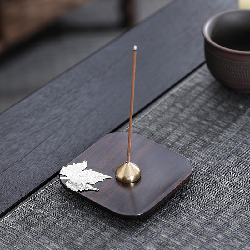 清代竹雕大漆卦神筶茭杯：高大尚道的古老智慧与现代魅力