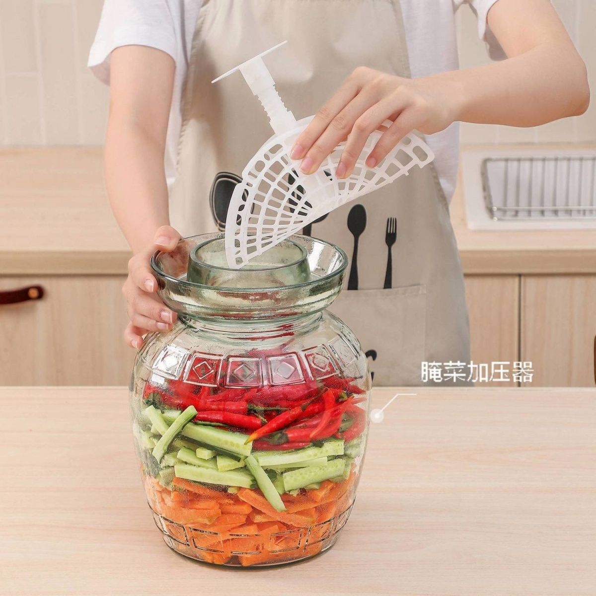 大尺寸泡菜压神器：轻松制作美味泡菜，大小口通用食品级新体验！