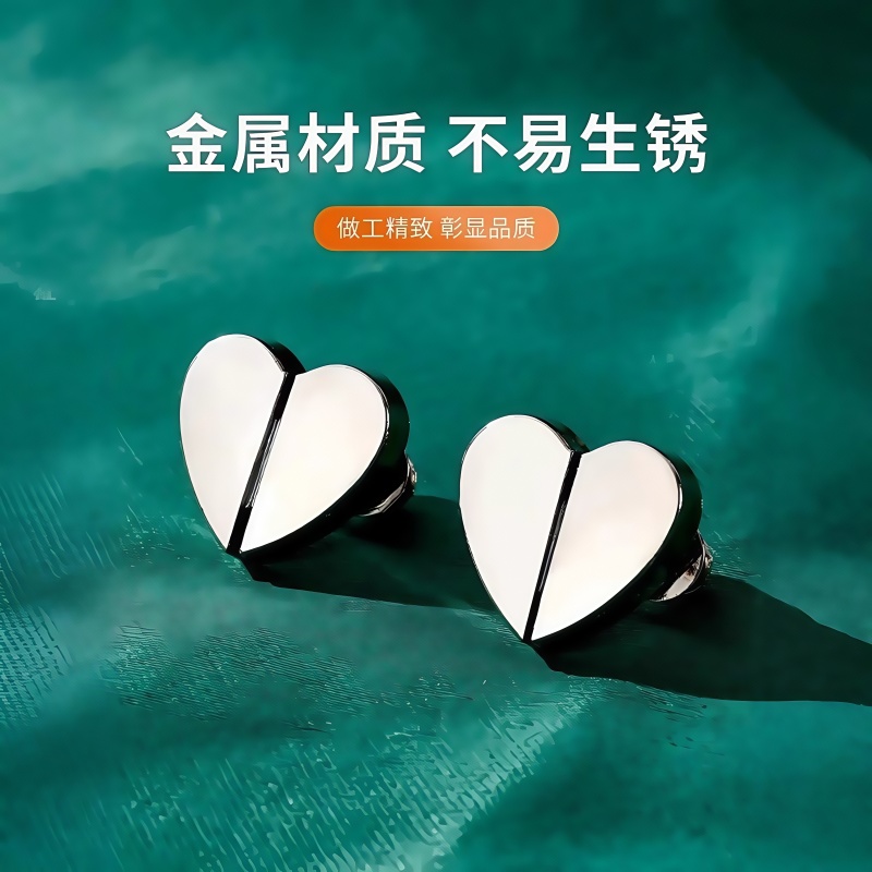 玛卡龙三色毛球窗帘花边：儿童房装饰新宠，打造梦幻童话空间！