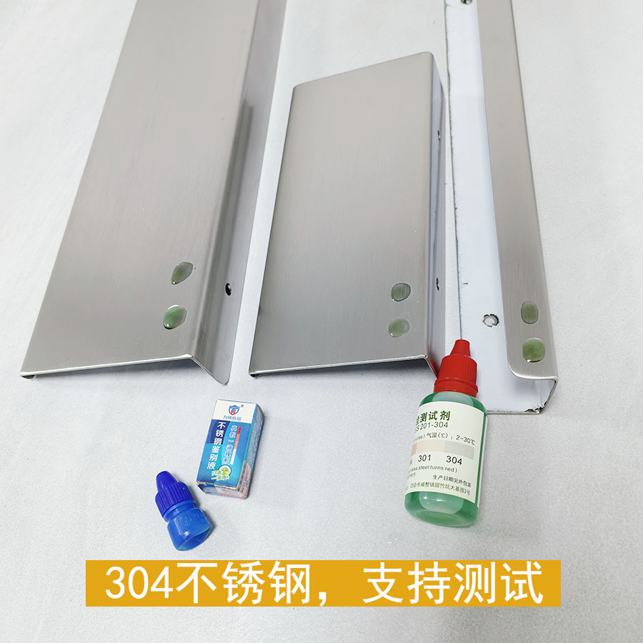 304不锈钢置物架：卫生间收纳革命，让你的浴室焕然一新✨