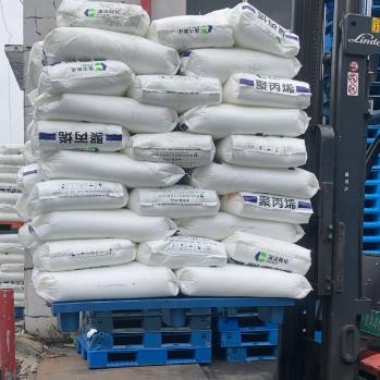 九脚托盘1210注塑栈板：仓储物流新宠，解锁高效搬运新姿势！