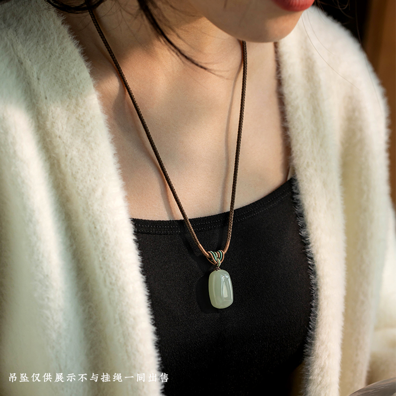 吊坠挂绳怎么选？新手必看的搭配攻略+避坑指南来啦！