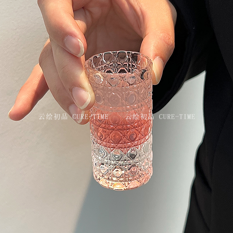浮雕皇式杯：唐山纯白骨瓷，优雅生活必备！