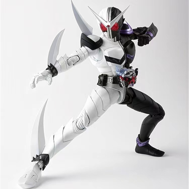 大通假面骑士3Z07獠牙王牌真骨雕FJ成品摆件：童年回忆再现，收藏级精品!