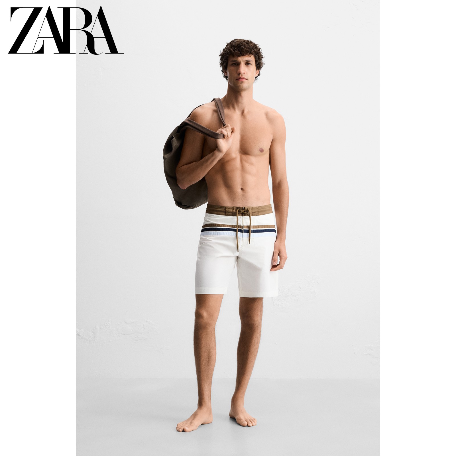 ZARA折扣季：条纹科技面料修身直筒泳裤，夏日必备，时尚与科技的完美融合！