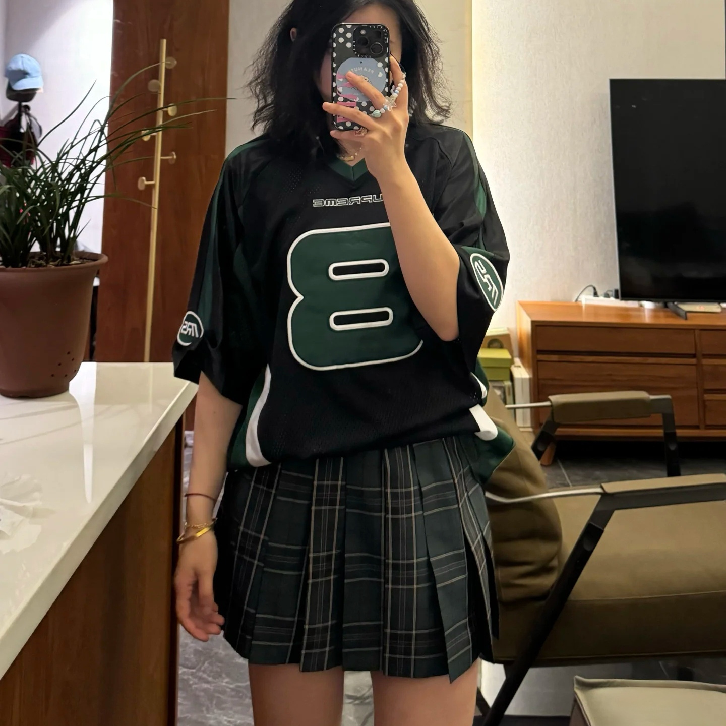 Martine Rose x Football Jersey24FW联名：美式休闲新风尚，网眼球衣短袖T恤大揭秘！