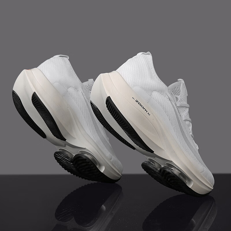 为什么Nike破2跑鞋如此特别？是否值得入手？