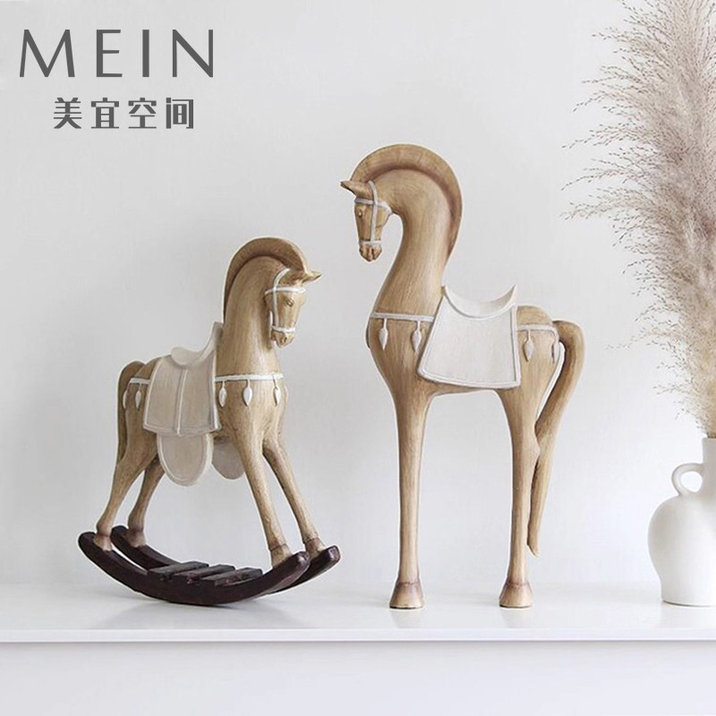 如何选择合适的美式复古马摆件？