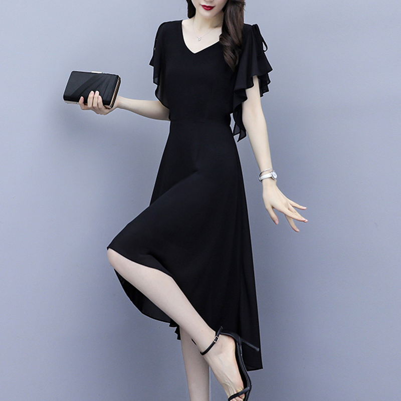 2025新款新娘高级感回门订婚连衣裙夏季显瘦攻略，让你美出新高度！