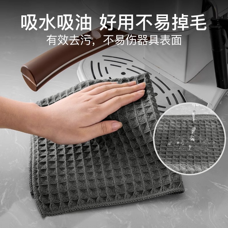 奶茶咖啡店必备神器：字母桌子+可移动铁艺长凳，打造潮流休闲空间