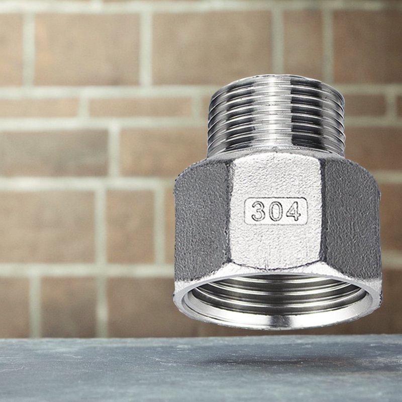 304不锈钢六角内外丝转接头：管道连接神器，轻松搞定公英制转换！
