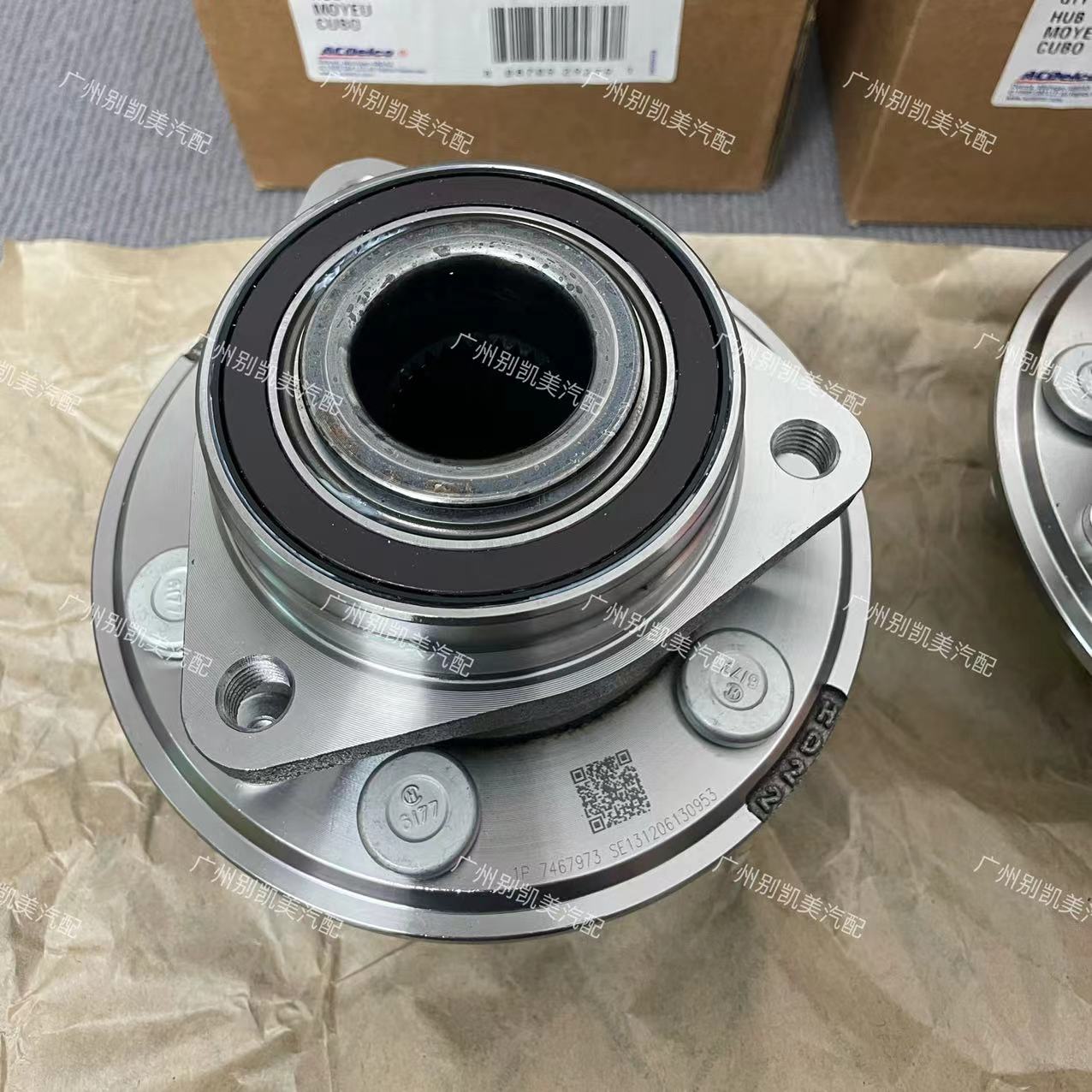 凯迪拉克SRX 10-17年专属轮轴配件，让您的爱车焕然一新！