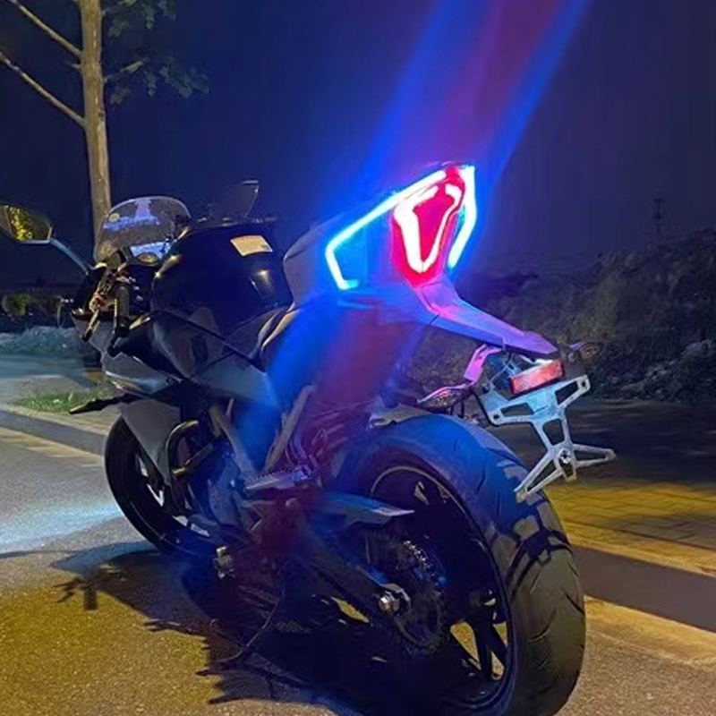 摩托车改装新潮流：450SR250NK400150尾灯LED灯条，点亮你的夜行之路！