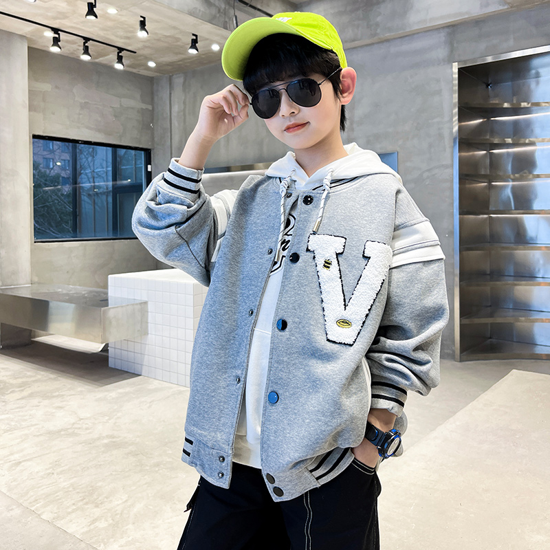 2025新款男童秋装外套：中大童春秋款男孩秋季洋气炸街棒球服，时尚潮流新选择！