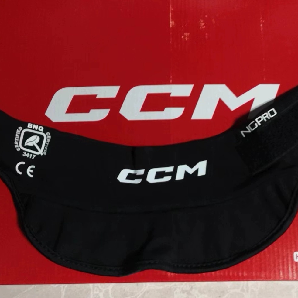 CCM D3O 护颈防刀割：冰球比赛中的安全守护神，成人儿童通用！