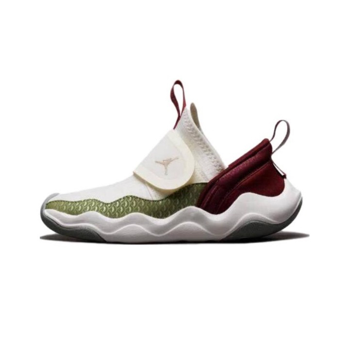 正品Jordan FQ6554-100一脚蹬童鞋：给宝贝的春天礼物，如何选择？