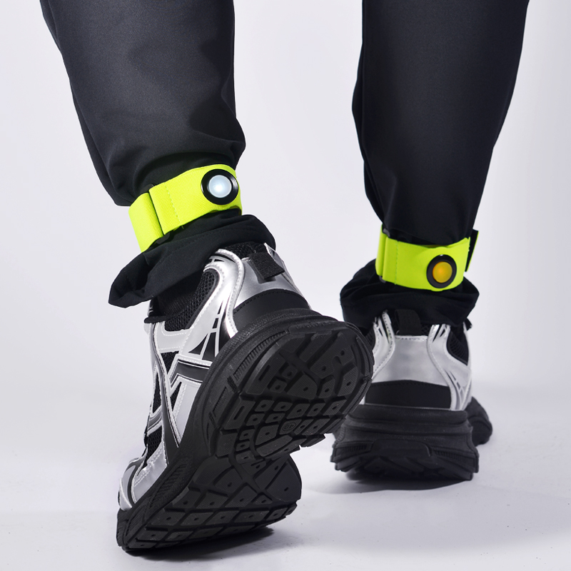 P.WHEEL助力器：给你的山地车插上电动翅膀，轻松通勤，安全夜骑！