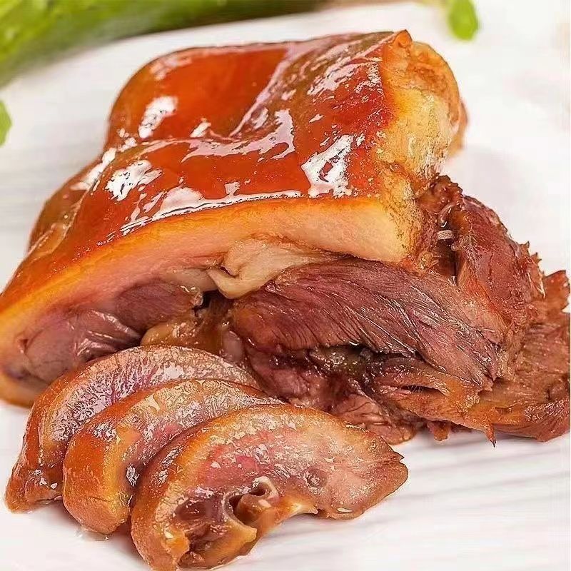 正宗搬经卤味猪头肉：舌尖上的美味，五香卤猪头肉的传奇故事！
