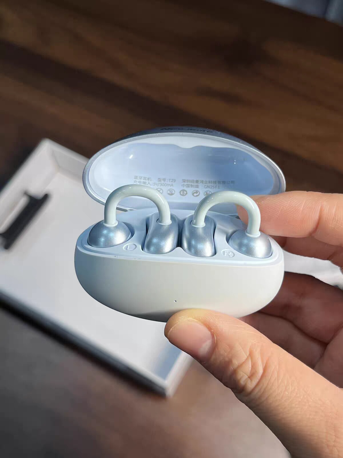 如何挑选适合老年人使用的无线大音量蓝牙耳机？