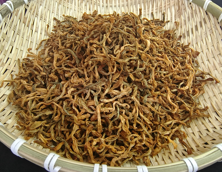 安徽六安农家自制干豇豆段：天然日晒，留住夏日的味道✨
