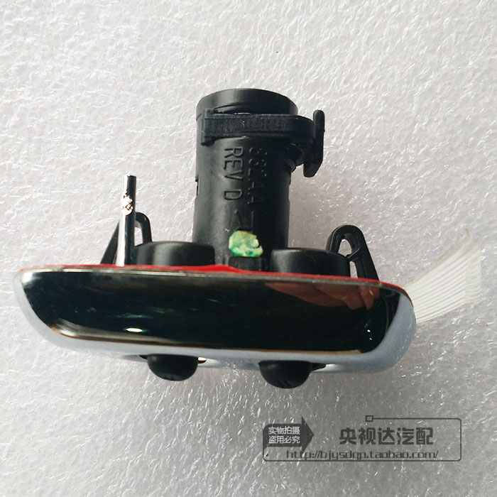克莱斯勒300C大灯喷水嘴升级指南：点亮你的夜间驾驶安全之路！