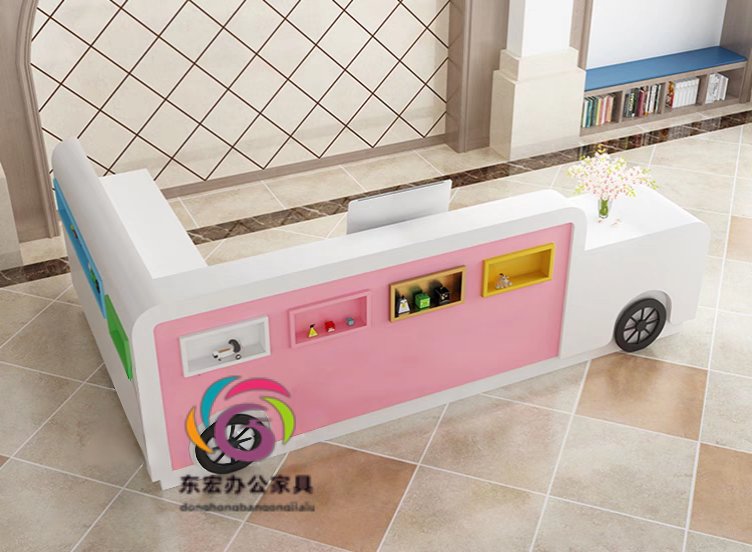 L型小吧台 vs 7字形前台：哪个才是培训学校的轻奢新宠？