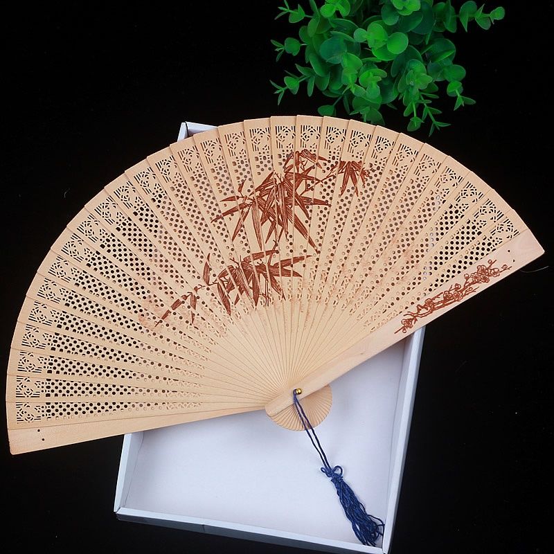 古风扇子折扇：夏日中国风的优雅选择，舞动你的古典美！✨
