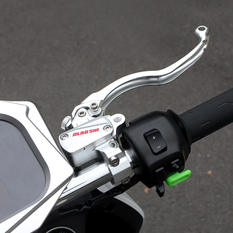 欧老师改装攻略：九号机械师二代Mmax2明日香联名版刹车直推上泵改装全解析！