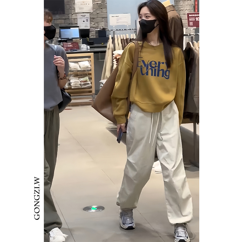 卫衣怎么搭配好看女？显瘦显高又时髦的神仙穿搭公式来啦！