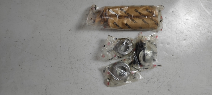东风小霸王W15/W17转向节立轴修理包：轻松搞定你的驾驶难题