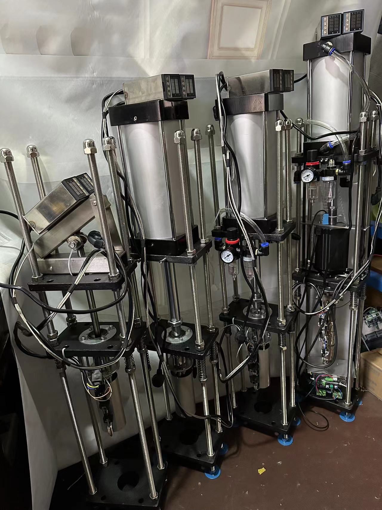 20克微型注塑机：桌面神器，小批量生产的秘密武器！