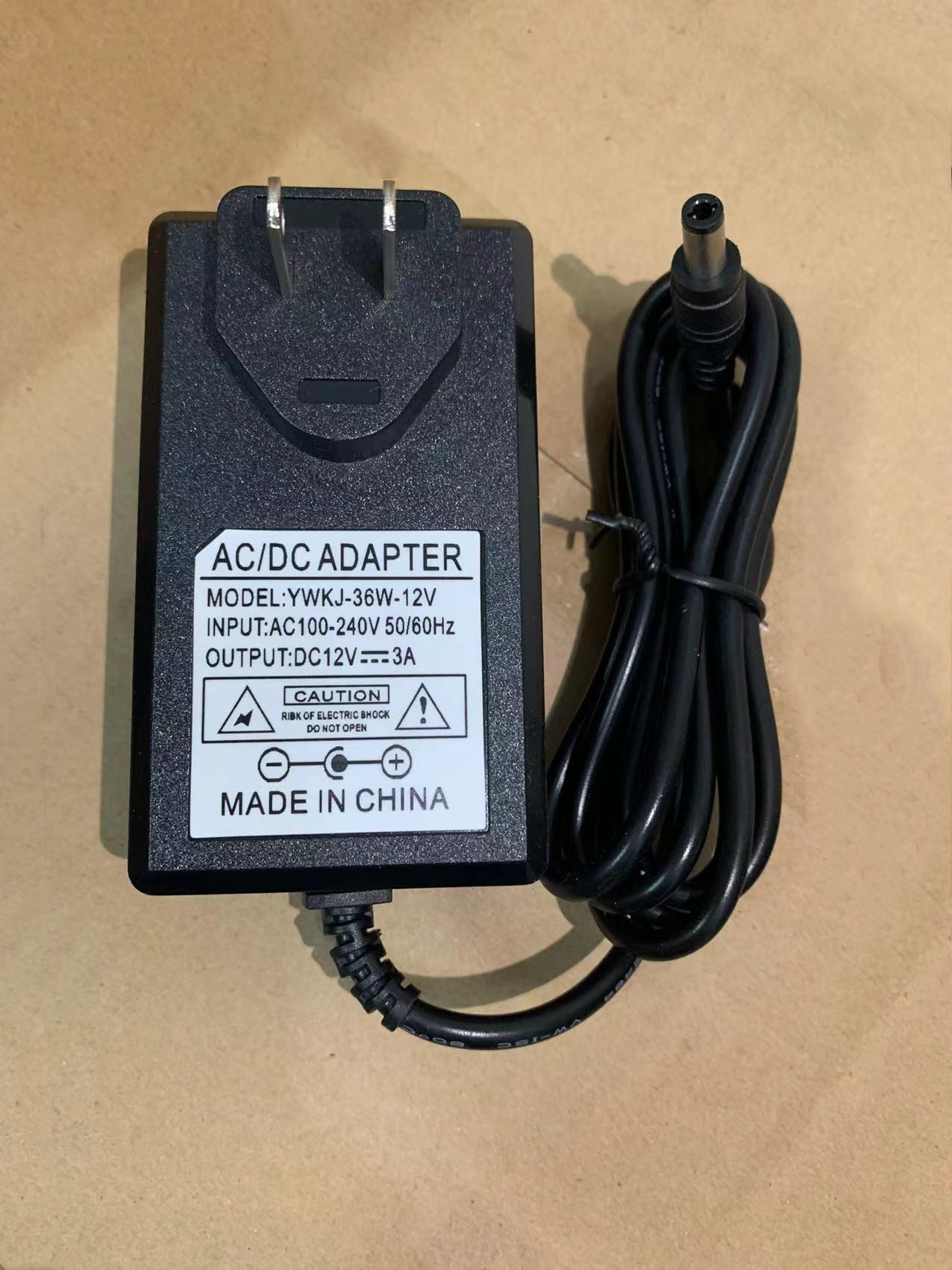 ZK-1230液晶显示器电源适配器：如何轻松选购你的专属充电器？