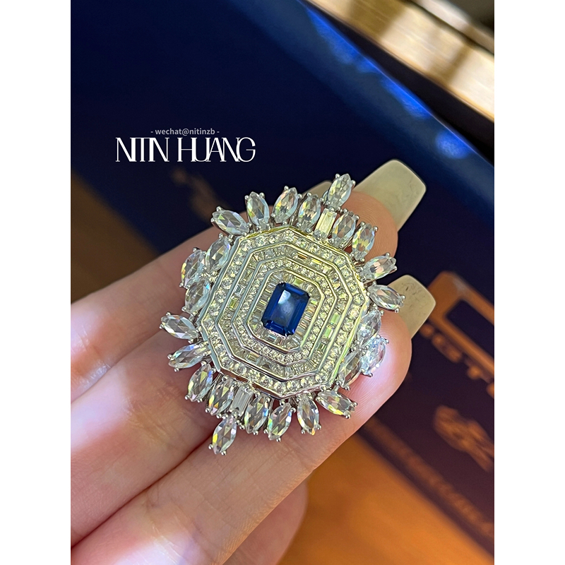 925银+蓝宝石胸针也太美了吧！NITINHUANG这波真的绝了！