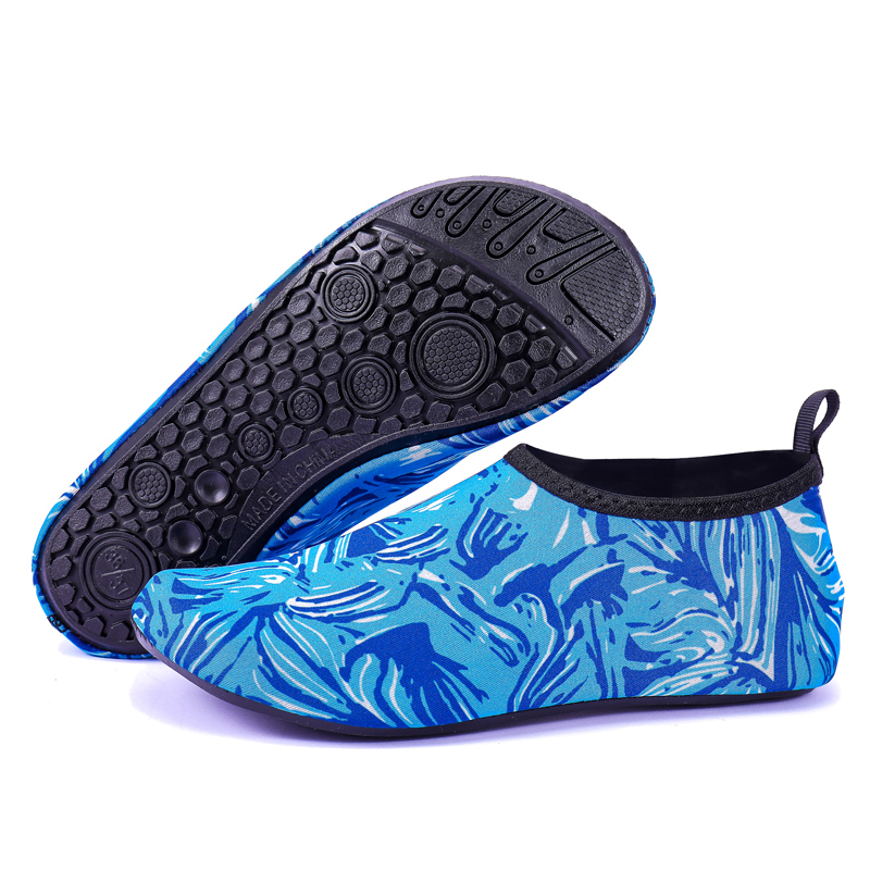 Adidas HP8641：探索户外新境界，男子户外运动休闲透气溯溪涉水鞋评测