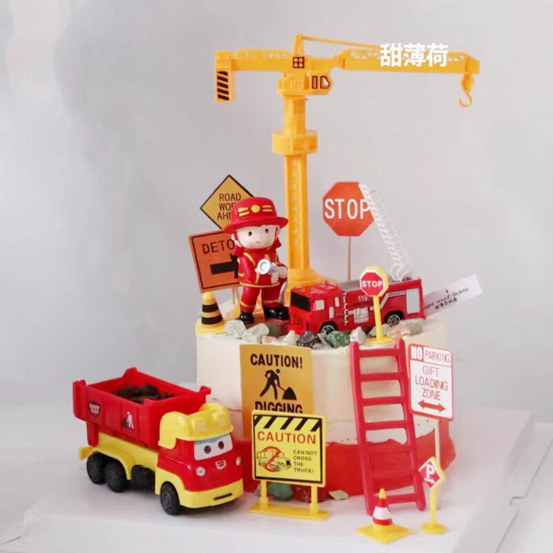 如何选择适合男孩生日的儿童消防员消防车蛋糕装饰？