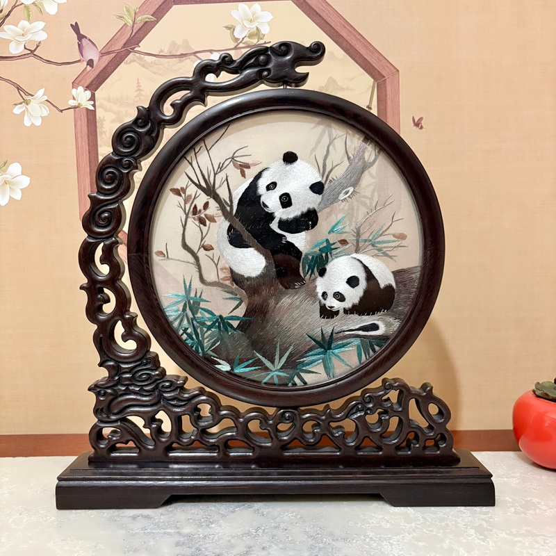 苏绣花梨木手工成品如意刺绣摆件台屏双面绣：中式美学的艺术珍品