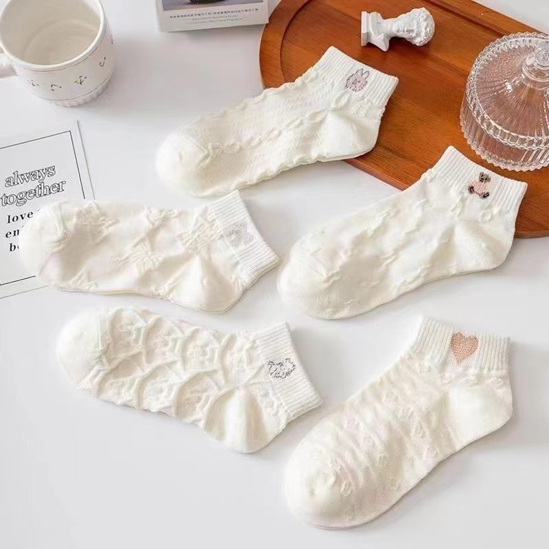 女袜子什么品牌质量好？挑选高品质女袜的秘籍