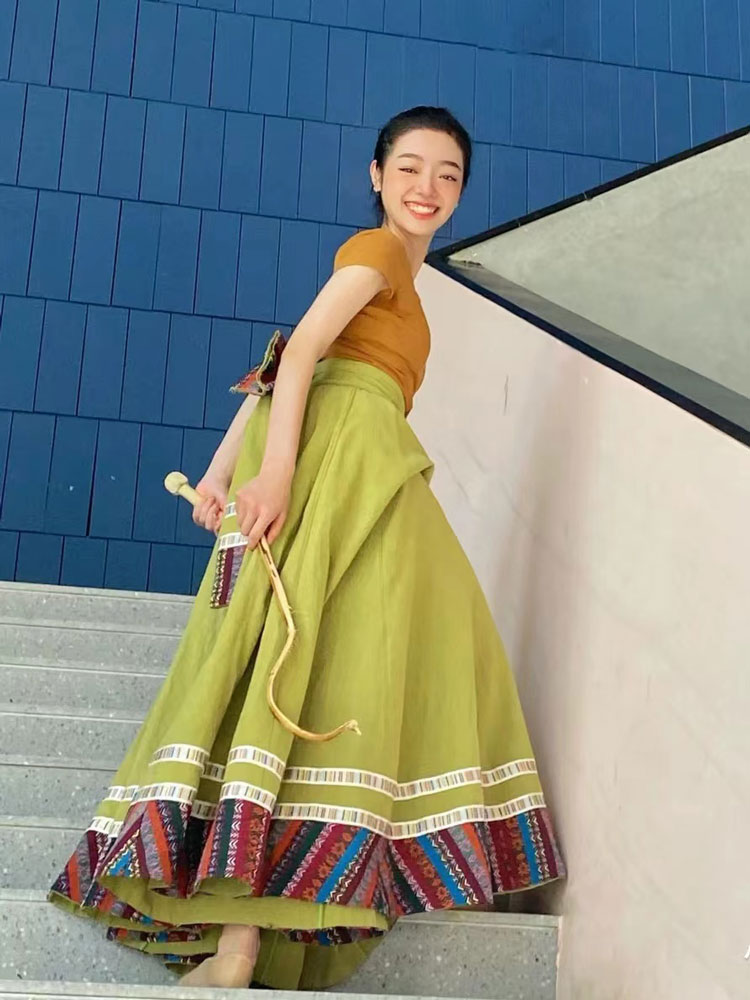 舞研依库云南傣族舞蹈服装套装大摆裙：穿越时空的民族风情盛宴