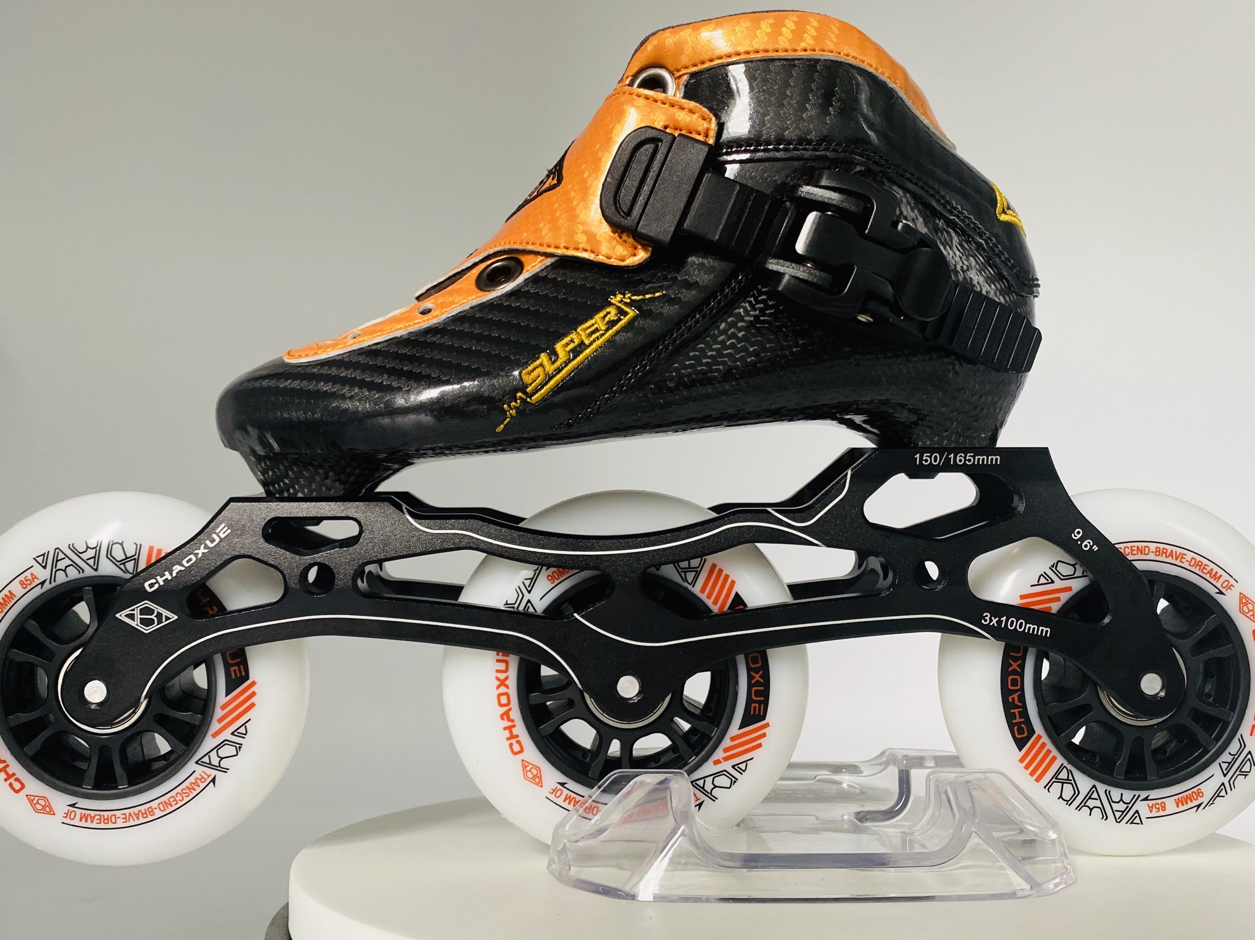 直排轮滑天花板！Rollerblade E2 PRO 125碳纤维成人大三轮竞速鞋实测！这波不冲亏麻了