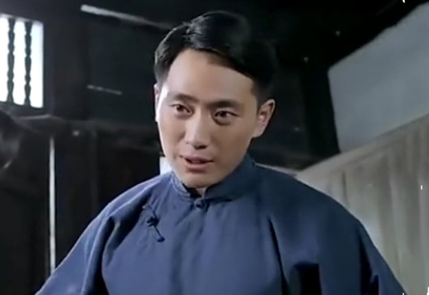 毛渤陇