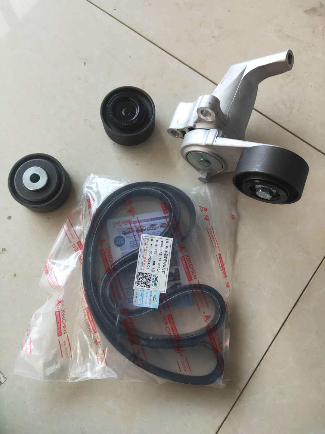 什么因素决定了丰田霸道普拉多埃尔法雷克萨斯ES发动机皮带涨紧轮自动张紧器的选择?