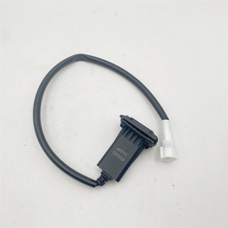 轻骑踏板UY125 UE125新款升级版快充USB充电器：防水插口2.4A，骑行充电两不误！